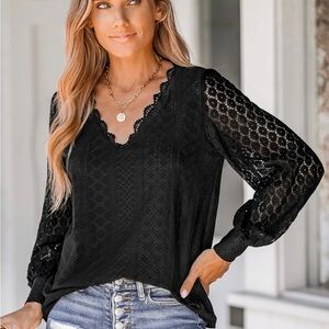 NWT Cupshe Scalloped Lace V-Neck Top